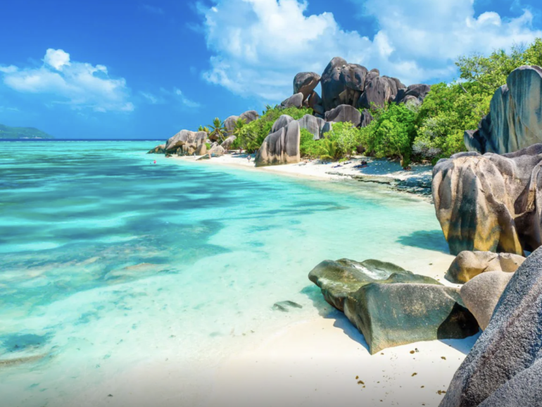 Islas Seychelles 🇸🇨 — Playas paradisíacas y vida slow 🌴🐠